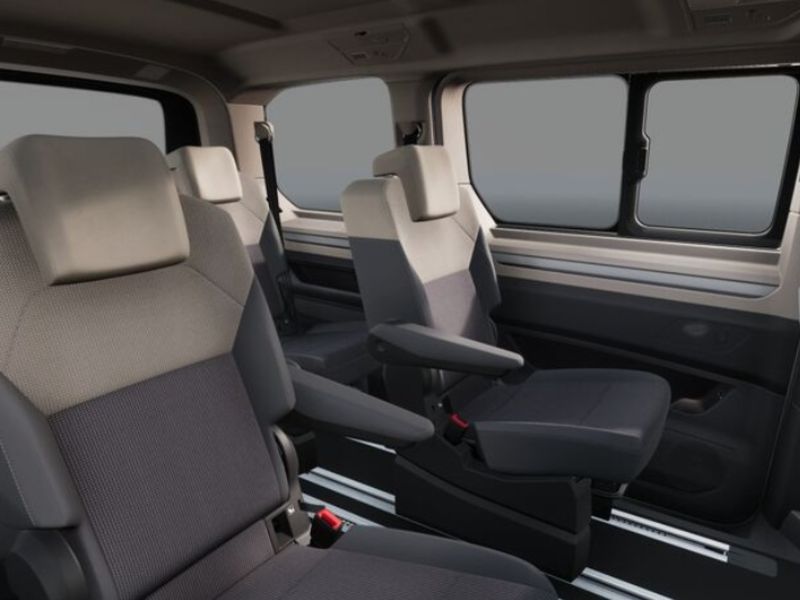 GuidiCar - VOLKSWAGEN INDUSTRIALI NUOVO Multivan 1 Multivan Life  2.0 TDI 110kW  ant. DSG Nuovo